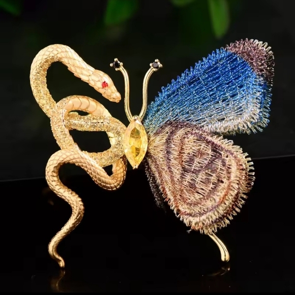 VQ Snake-Butterfly Brooch - Picture 2 of 6